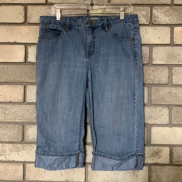 3for$20 longer shorts size 10 - Picture 1 of 4